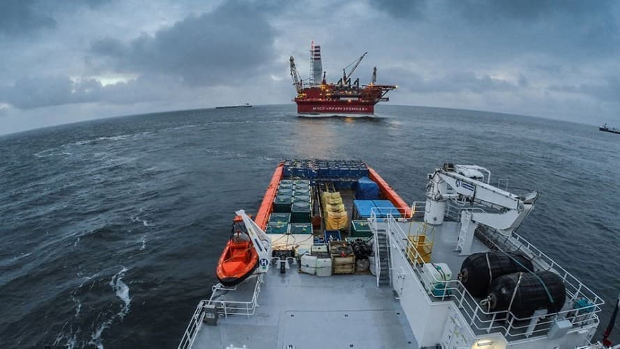 Russia Delivers First Arctic Oil To Key Ally China | OilPrice.com