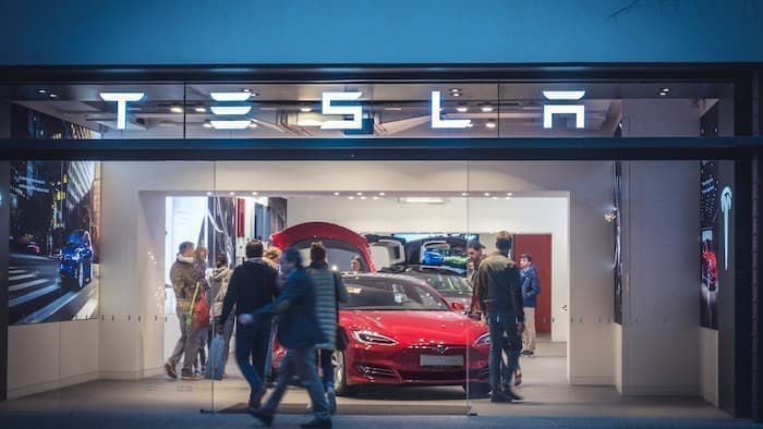 How Tesla Is Overcoming The Global Chip Shortage | OilPrice.com