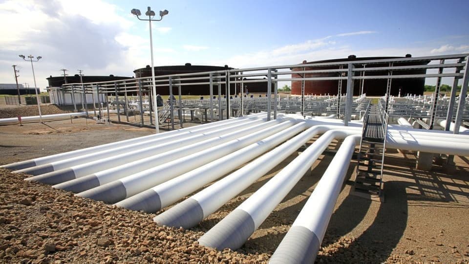 US Crude Stocks Surge Sixth Week; Products Decline