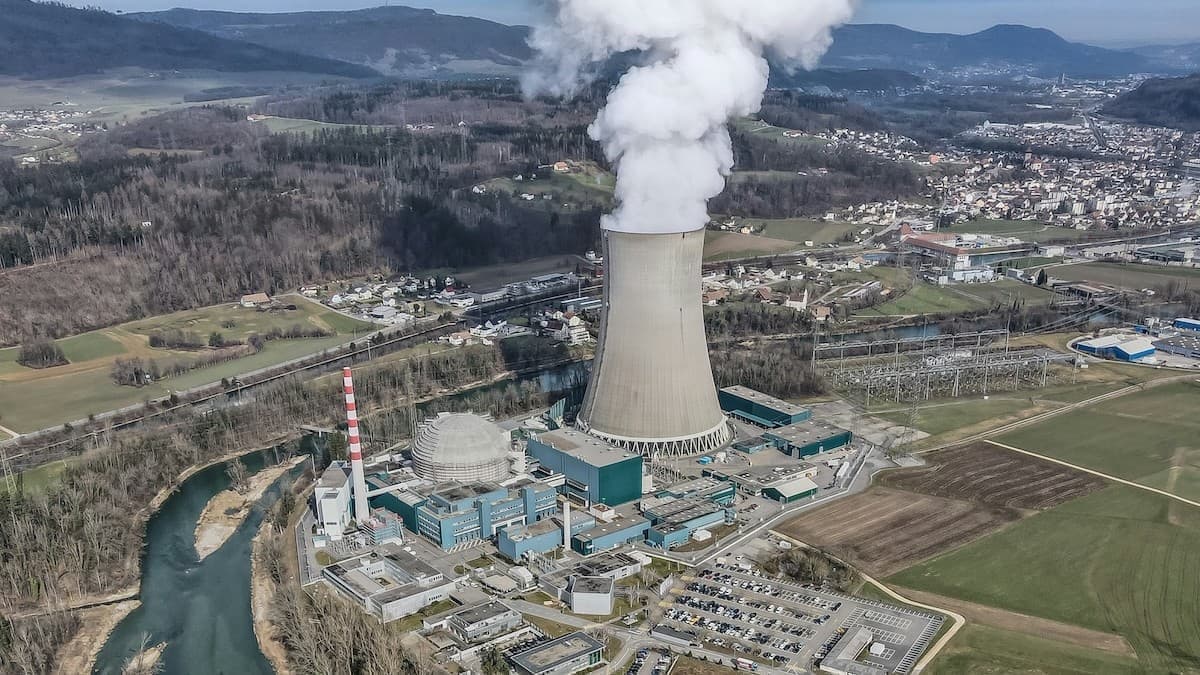 Big Tech Is Rushing Into Nuclear Energy, and Bypassing Safety Oversight