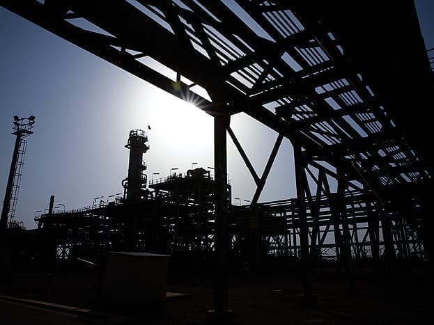 Iran's Strategic Gambit: Tehran Takes Control of the Strait of Hormuz and the Global Oil Market