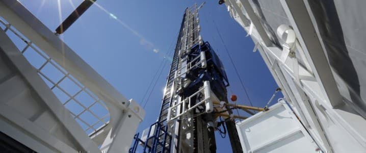 US Oil, Gas Drillers Add 1 More Rig As Production Plummets - Vimarsana News