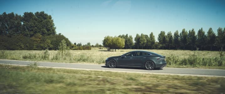 Tesla Faces DoJ Probe for Deceptive Statements on Autonomous Driving