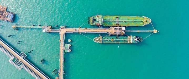 Russia’s Oil Export Revenue Plunges to Near Two-Year Low