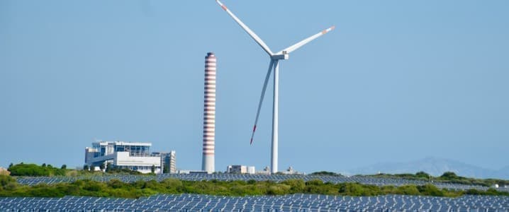 Oil Majors Rethink Green Projects Amid Anti-ESG Push