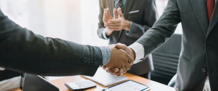 Decoding the Fine Print: An Investor&rsquo;s Guide to Energy Contracts