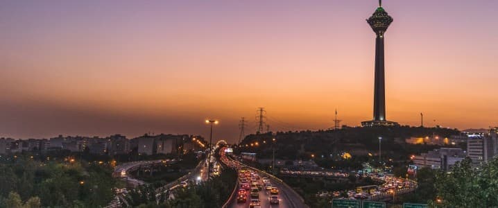 Iran's Economy Faces Near-Zero Growth as National Protests Surge