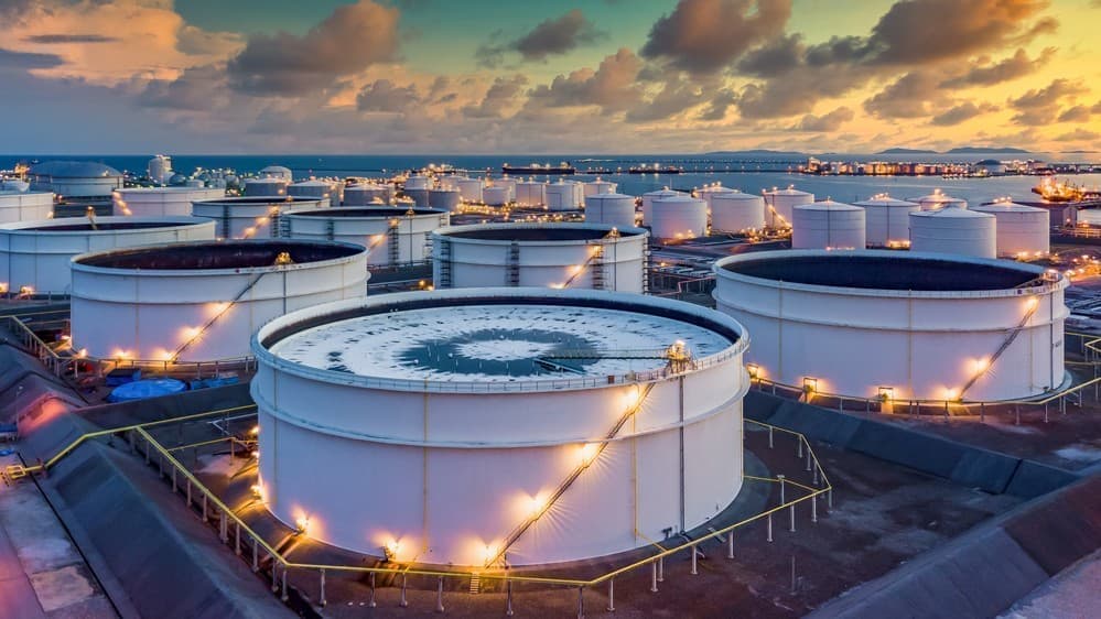 Oil Prices Climb As API Report Adds To Bullish Sentiment | OilPrice.com