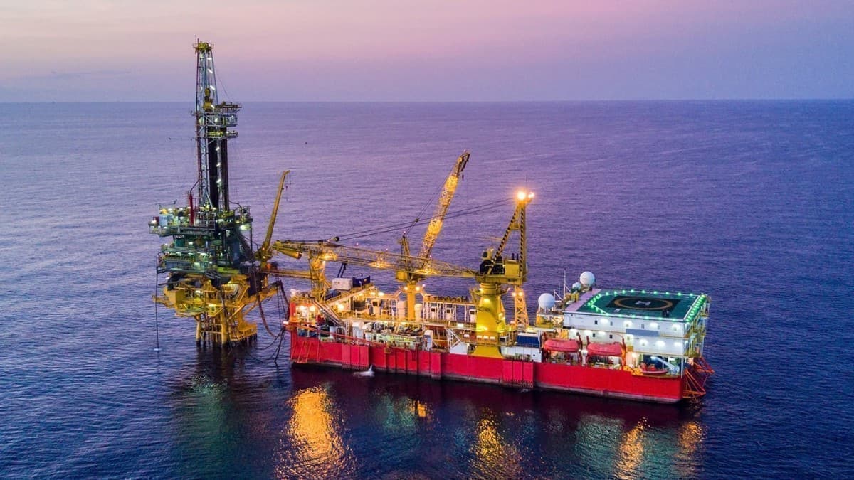 Crude Prices Rise On Surprise Inventory Draw | OilPrice.com