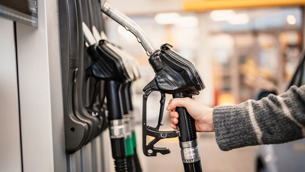 U.S. Gasoline Prices Set to Drop Below $3 Before Election Day ...