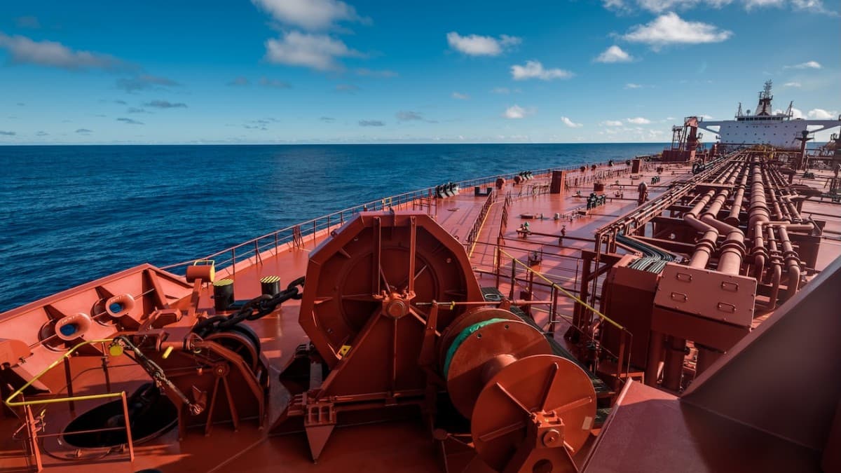 Indian Refiners Cautious Over Iranian Oil Despite U.S. Waivers