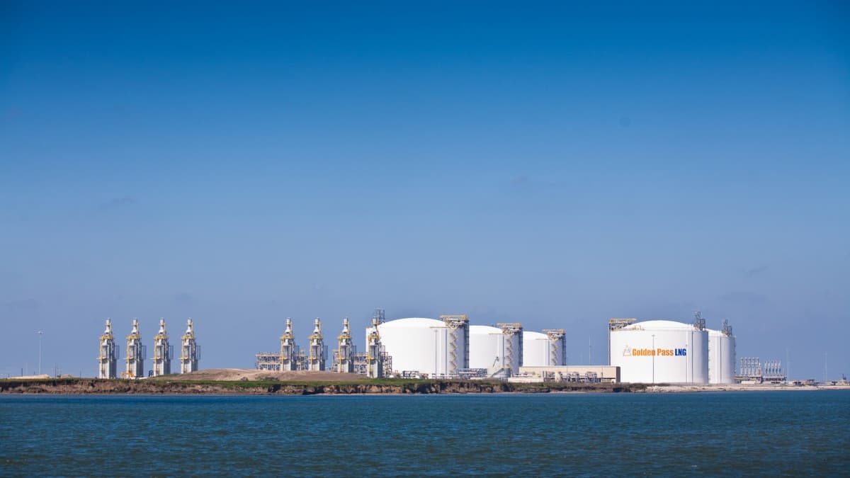 QatarEnergy Brings U.S. LNG Online Amid Ras Laffan Fallout