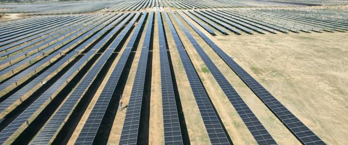 China Tackles Price Wars as Bloated Solar Sector Amasses Huge Losses